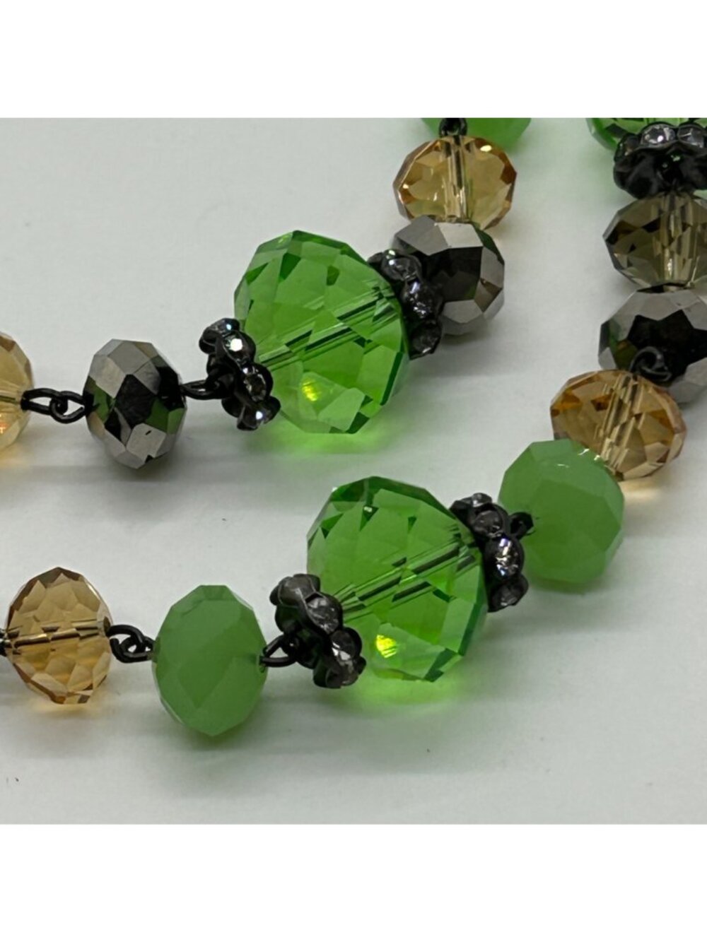Vintage Crown Trifari Green Glass Bead Multi-Strand Necklace With Rhinestone Acc - Picture 12 of 15